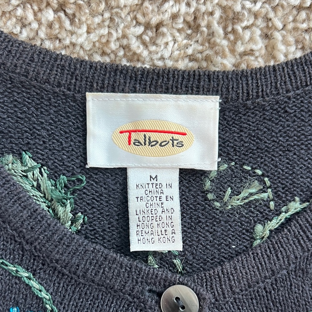Vintage Talbots Black Sweater with Stunning Floral Embroidery & Beading! Size M - Picture 2 of 10